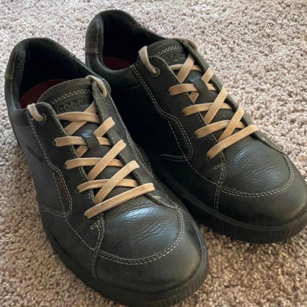 ECCO leather European-made sneakers men, EU45